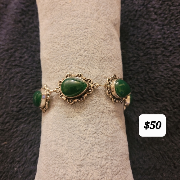 Vintage Jade Bracelet - Picture 1 of 1